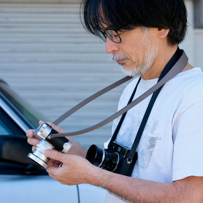 写真家　萩庭桂太が理想とするスタンダードストラップ